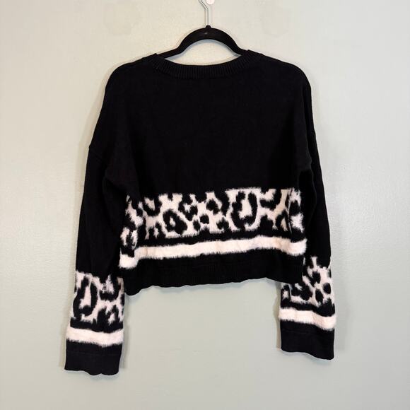 Express Crop Sweater Top Women M Knit Leopard Long Sleeves Pullover Black White - Picture 2 of 9